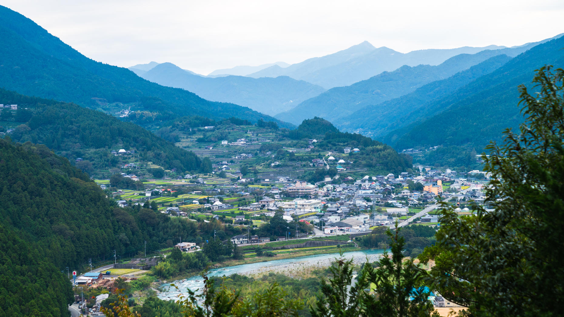 KAMIYAMA